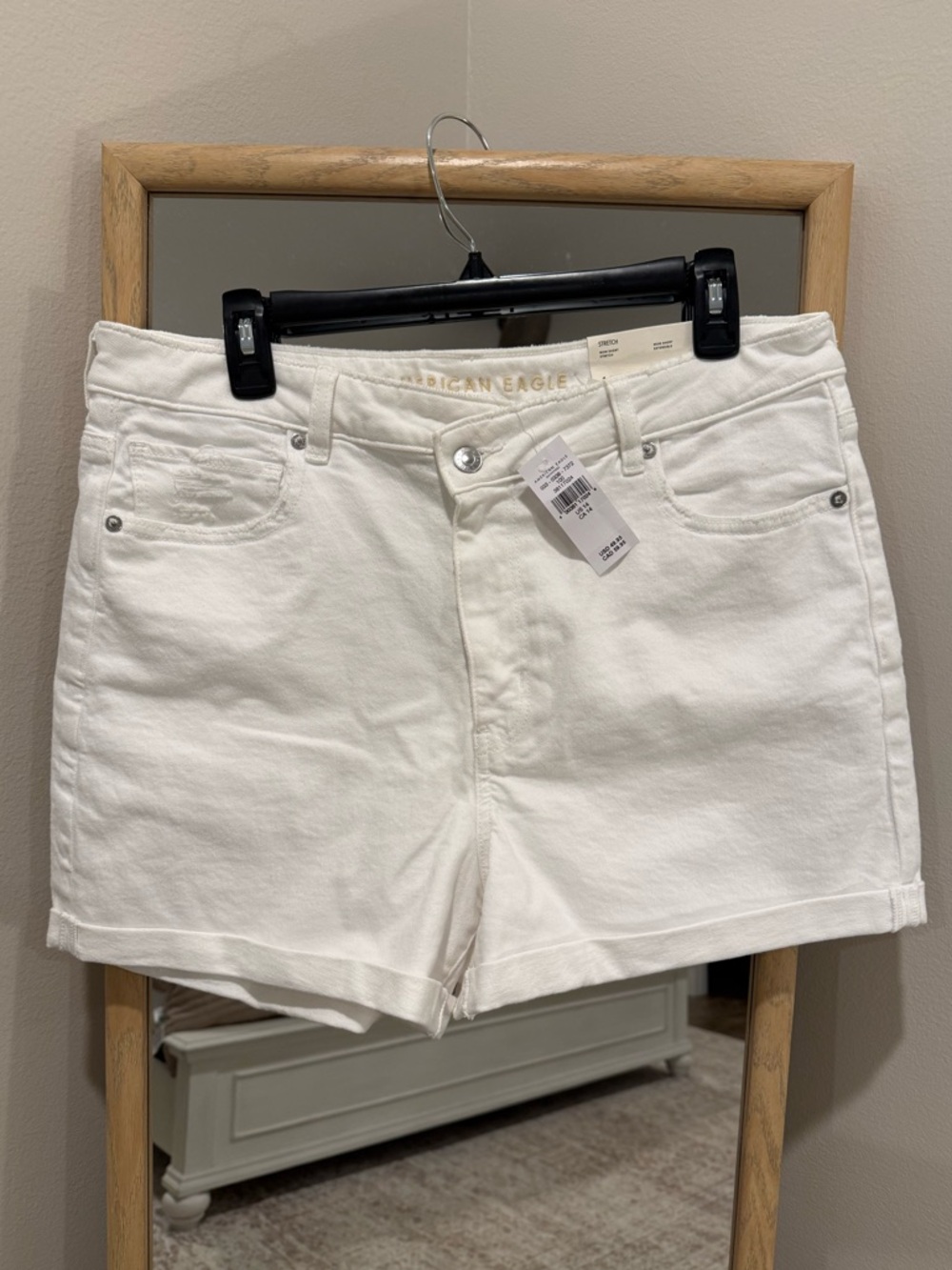 American Eagle Stretch Denim Mom Shorts 🤍 NWT